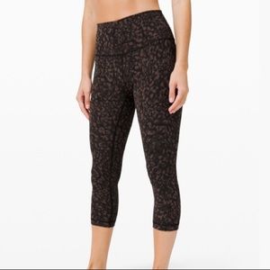 Lululemon Wonder Under Crop High Rise Full-on Luxtreme 21” M Pront Leggings